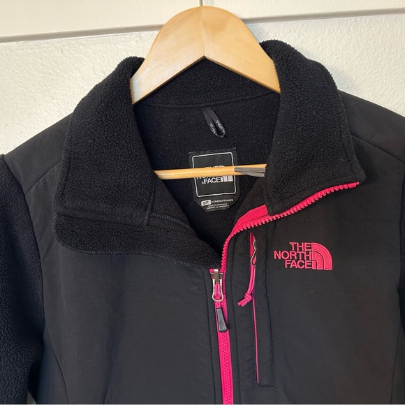 The North Face Women’s Denali Jacket Size Small - Picture 7 of 10